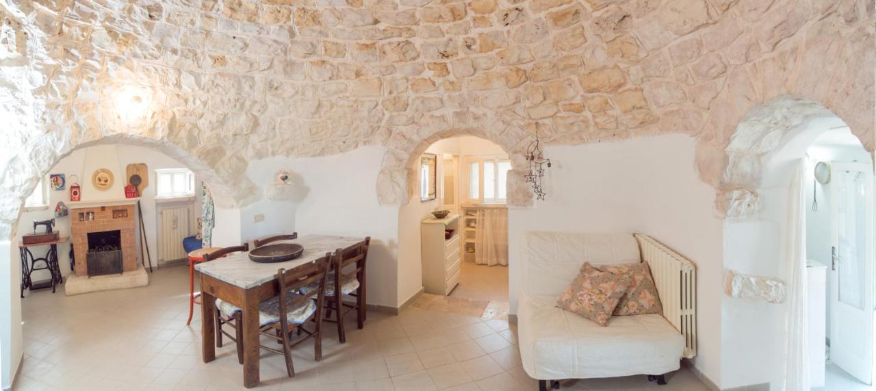 Trulli Girasoli E Viole Cocolicchio Exterior photo
