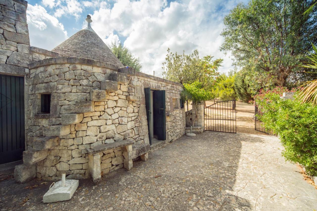 Trulli Girasoli E Viole Cocolicchio Exterior photo