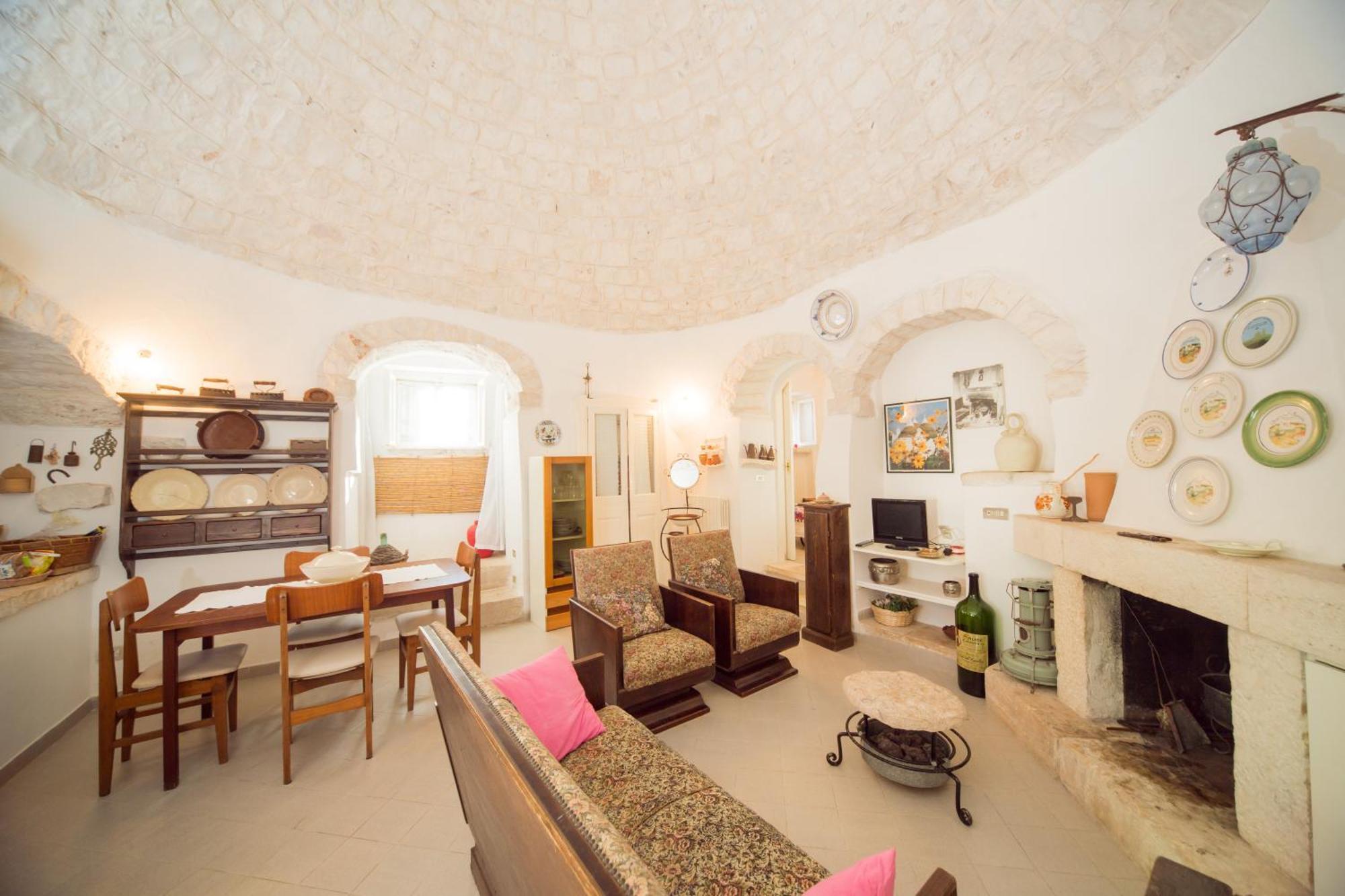 Trulli Girasoli E Viole Cocolicchio Room photo